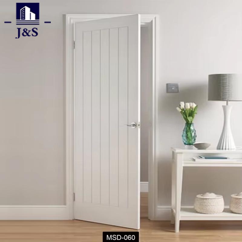 आधुनिक पांढरे आतील दरवाजे